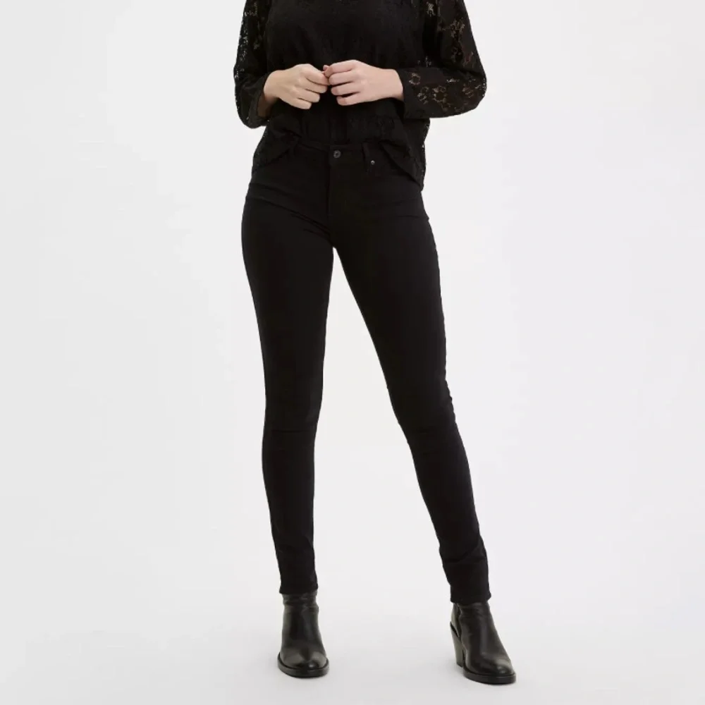 #NWOT Black Levi’s - Picture 1 of 13